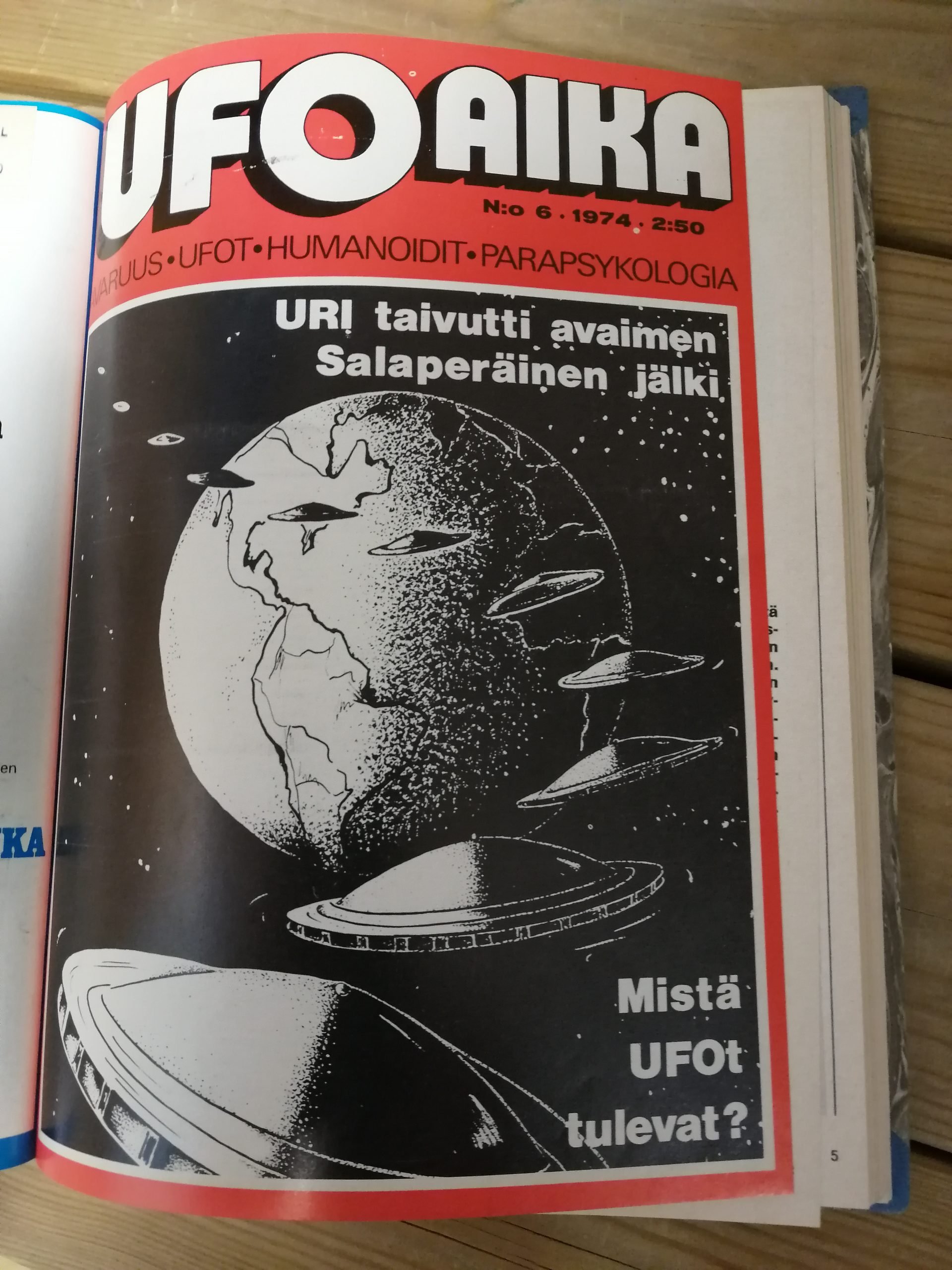 Ufoaika 1974 -vuosikertakirja (sidottu) *Harvinainen!* - Image 2